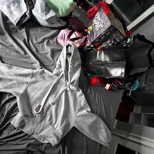 grey crop top sweater